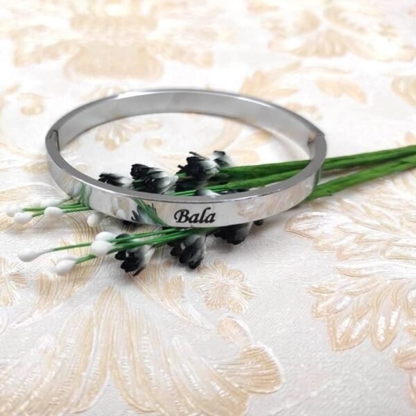 Personalized silver lock kada for men with engraved name