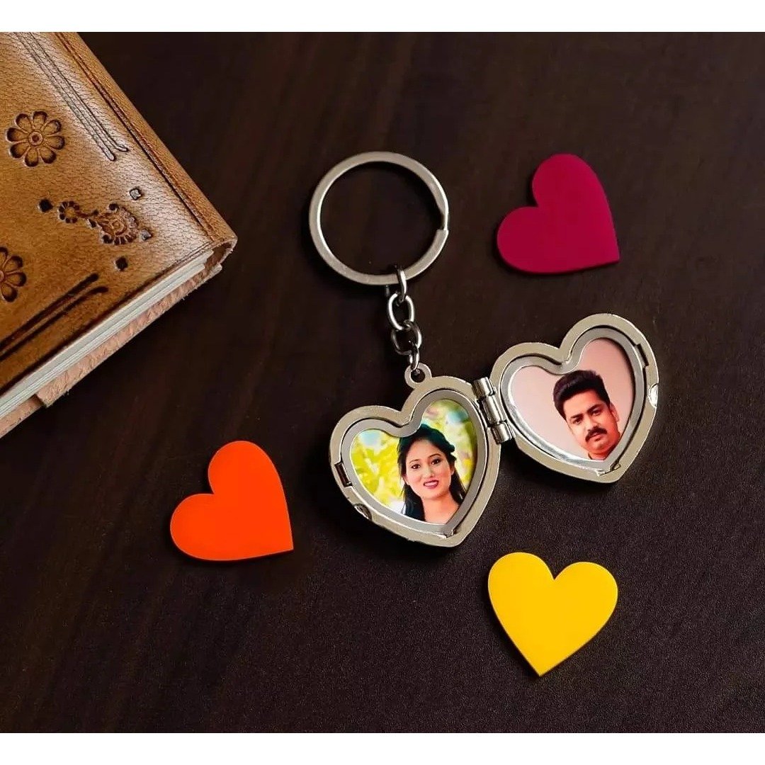 Personalized love shape Photo locket keychain
