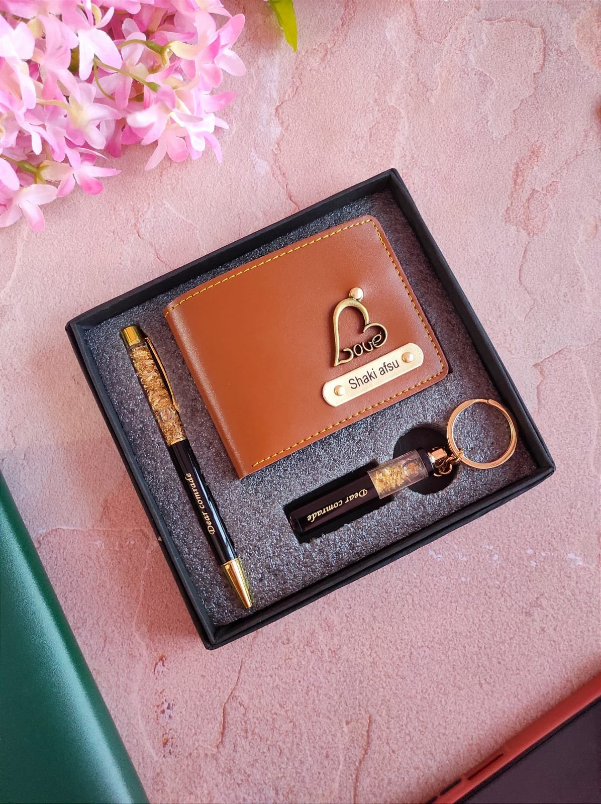 Men's faux leather wallet, gold flake pen and keychain gift combo