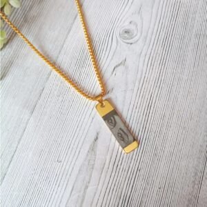 Personalised Eye Photo Locket Pendant Necklace (Gold) | Custom Projection Photo Locket