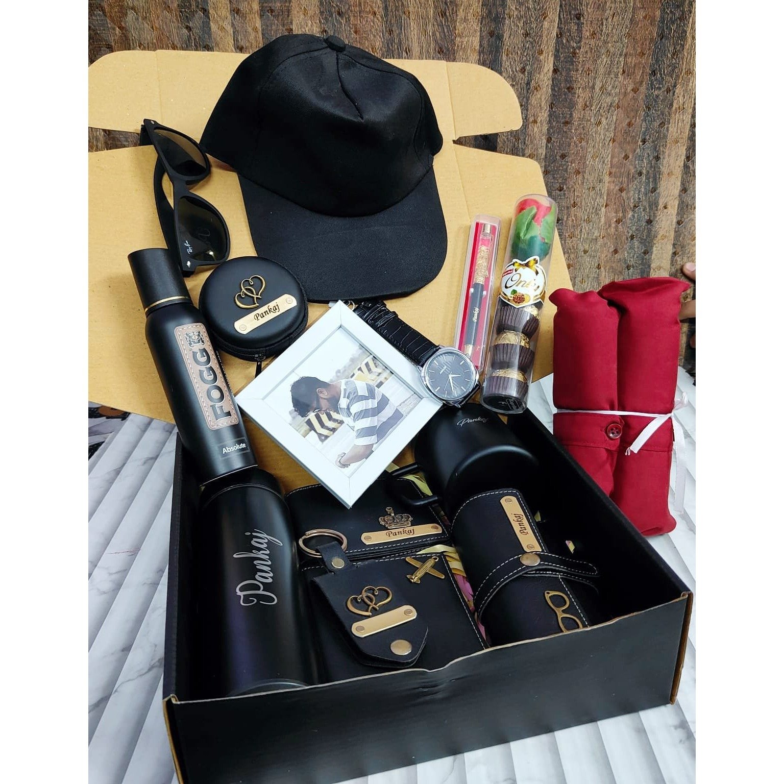 Personalised Men's 15-Piece Premium Gift