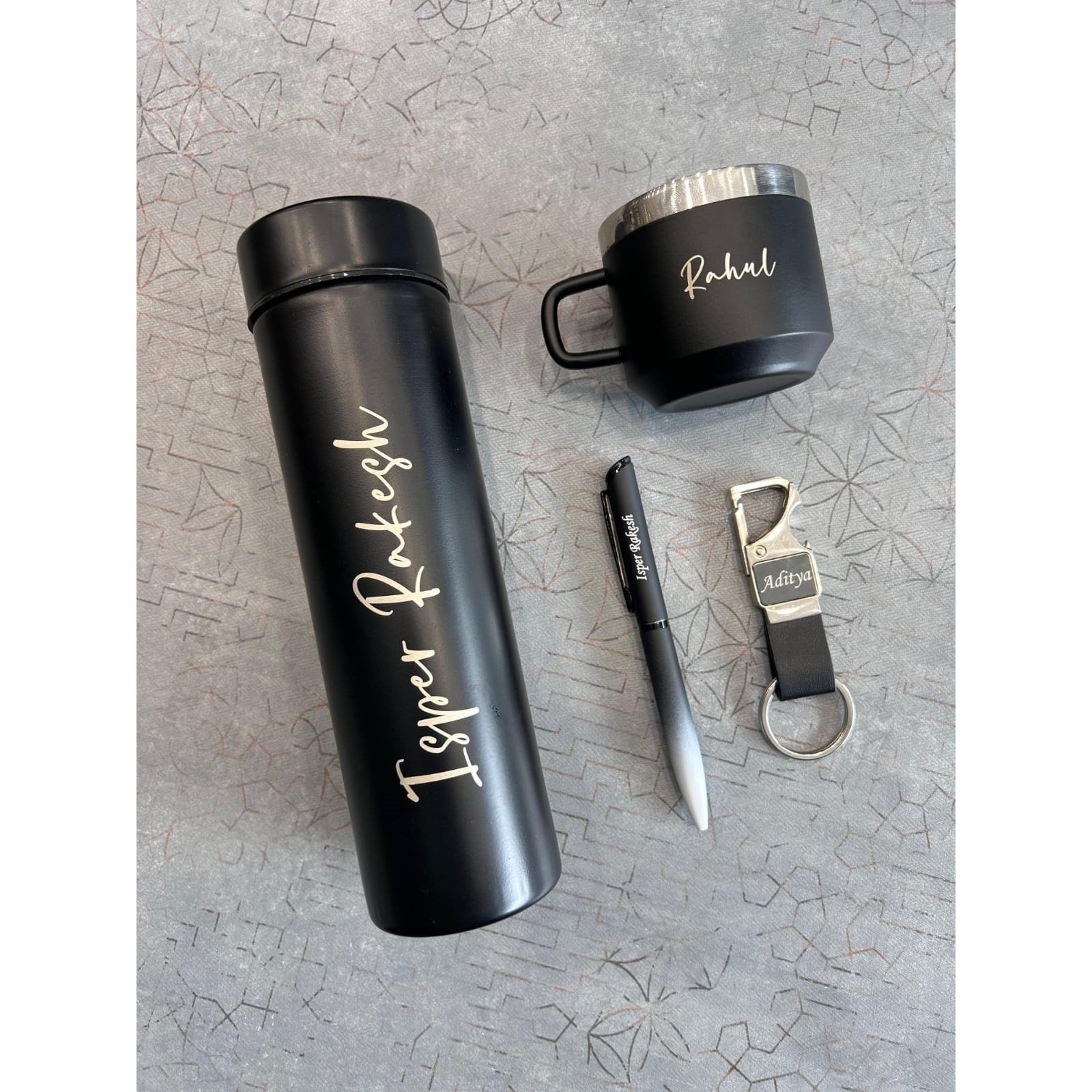 Temperature Bottle + Pen + Metal Keychai
