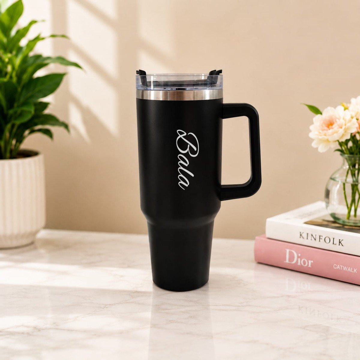 Black personalised 40oz tumbler with handle, name Bala
